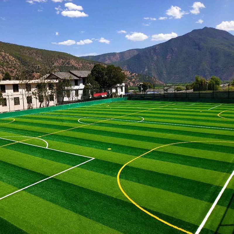 仿真人工草坪垫子假草绿色人造草皮地毯装饰户外足球场阳台幼儿园
